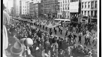 In the years leading up to World War II, a Nazi-style organisation known as the German American Bund gained notoriety in the United States. 